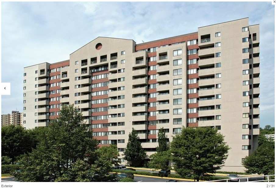 Primary Photo - 200 Yoakum Pkwy