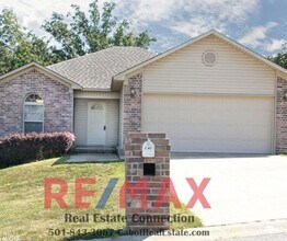 Building Photo - 141 Weathering Dr