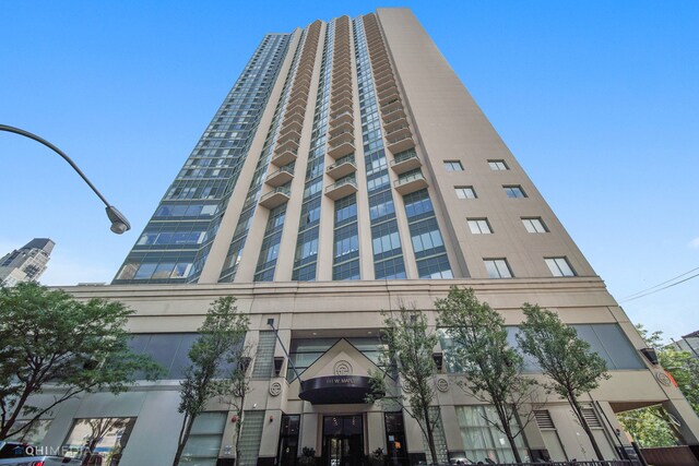 Foto del edificio - 111 W Maple St