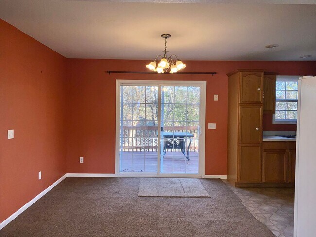 Building Photo - 811 Oxford Dr
