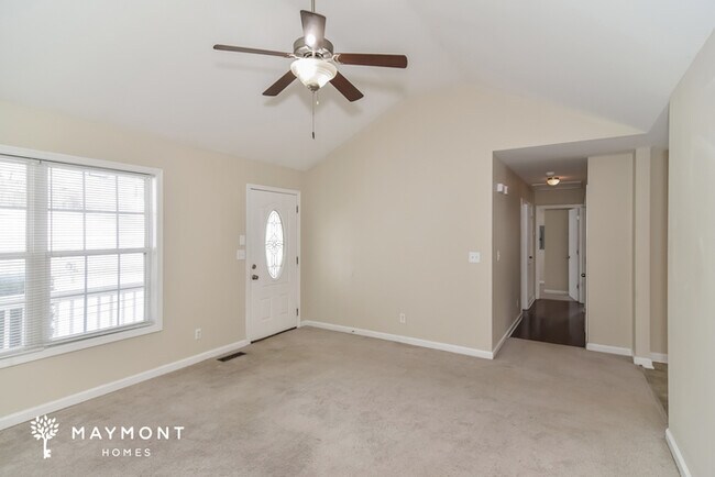 Foto del edificio - 1018 Granny White Rd