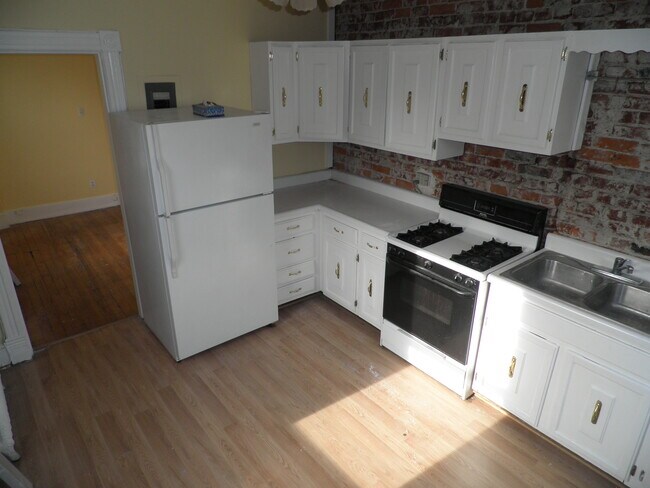 Foto del edificio - 309 Constitution Ave NE