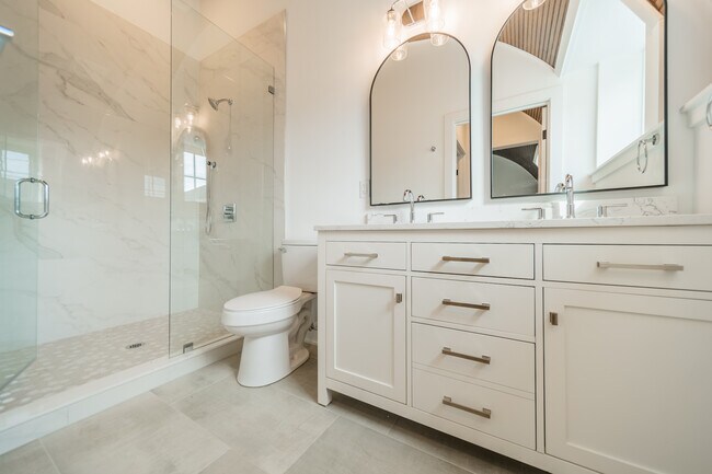 Foto del edificio - 201 Grandin Rd