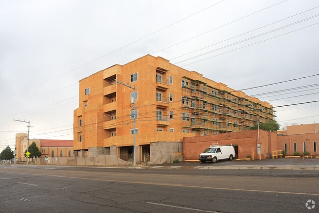 Building Photo - Cresta North Valley