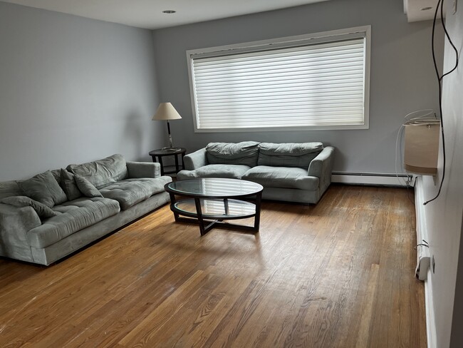 Living Room - 6816 N Ridge Blvd