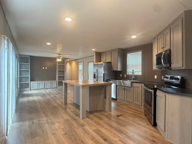 Foto del edificio - 210 Betty St