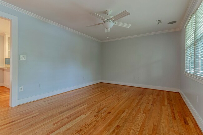 Foto del edificio - 1452 Birthright St