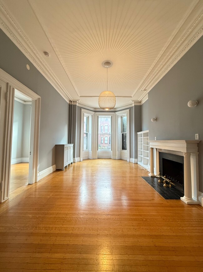 Photo - 119 Marlborough St Townhome