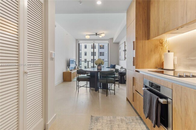 Foto del edificio - 11 NE 6th St