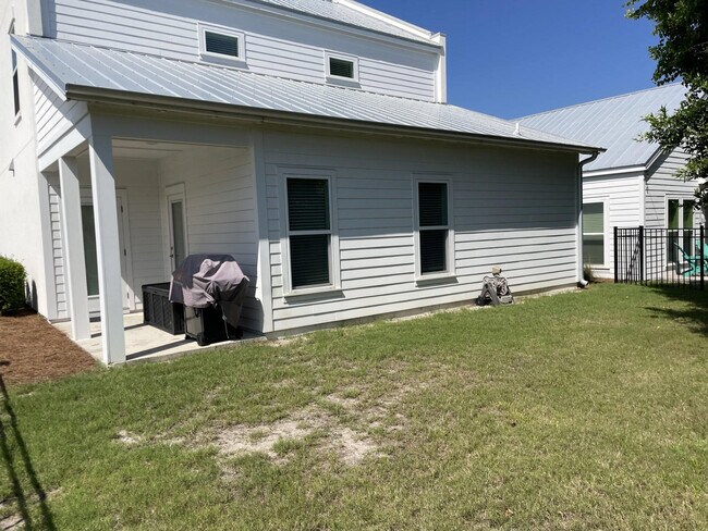 Foto del edificio - 114 Seabreeze Cir