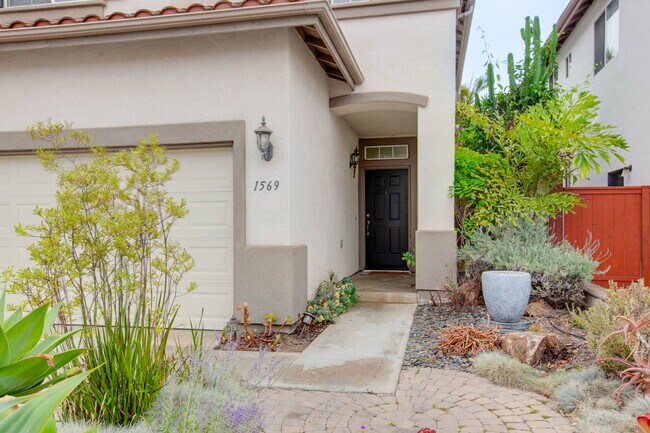 Building Photo - 1569 Turquoise Dr