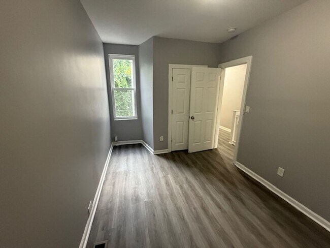 Foto del edificio - Anika Homes 3 Bedroom