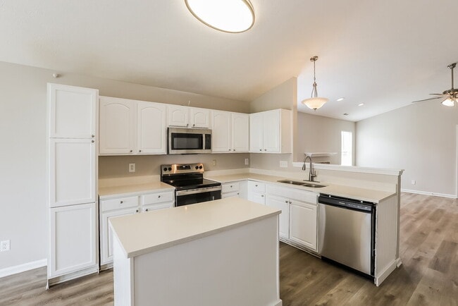 Building Photo - 6430 Glory Maple Ln