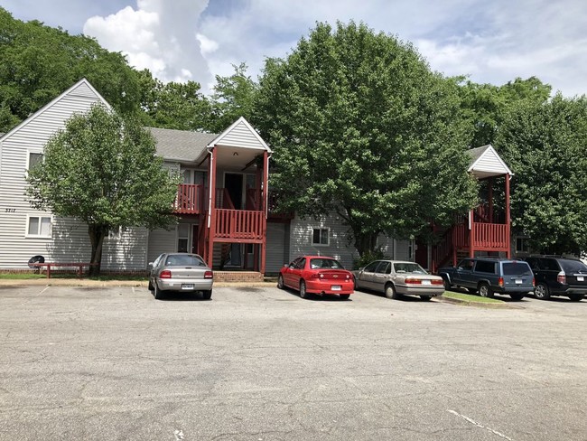 Foto del edificio - 3721 Turnpike Rd