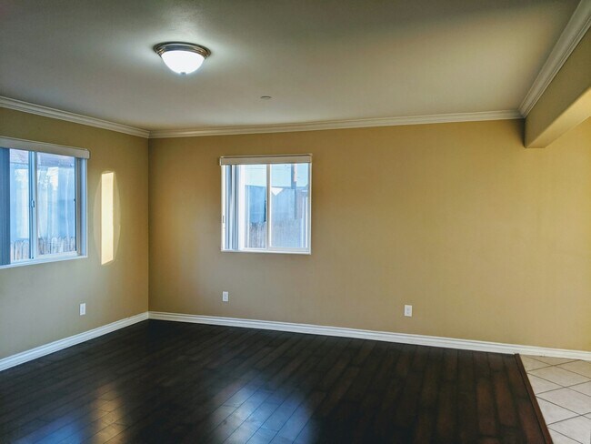 Foto del edificio - 1616 W 39th Pl