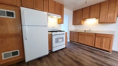 Building Photo - 1249 Lyons Ln
