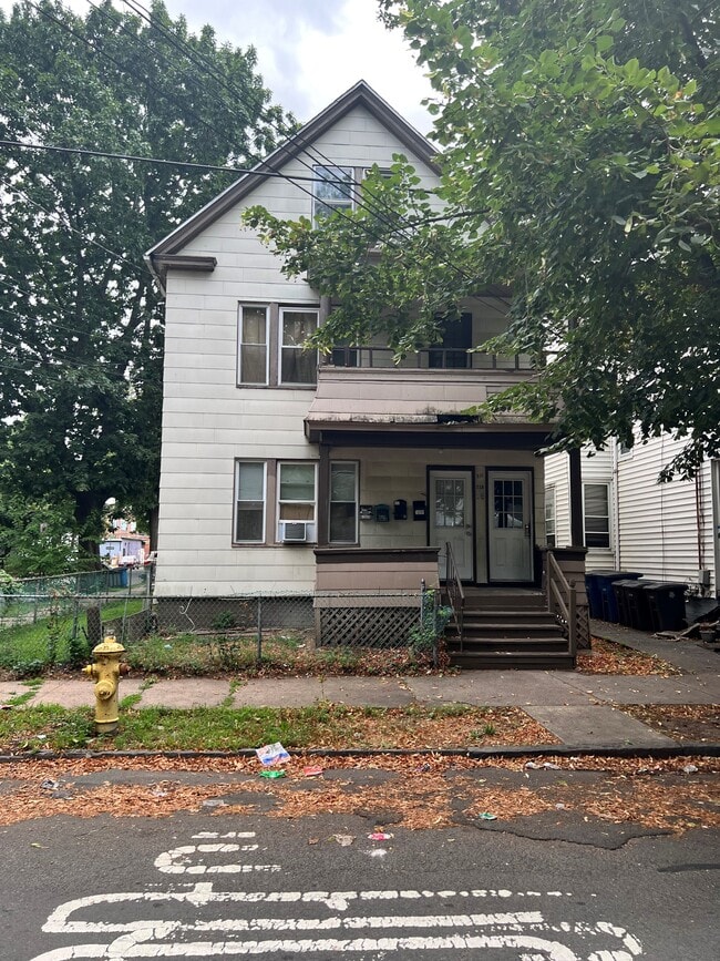Building Photo - 211 Atwater St