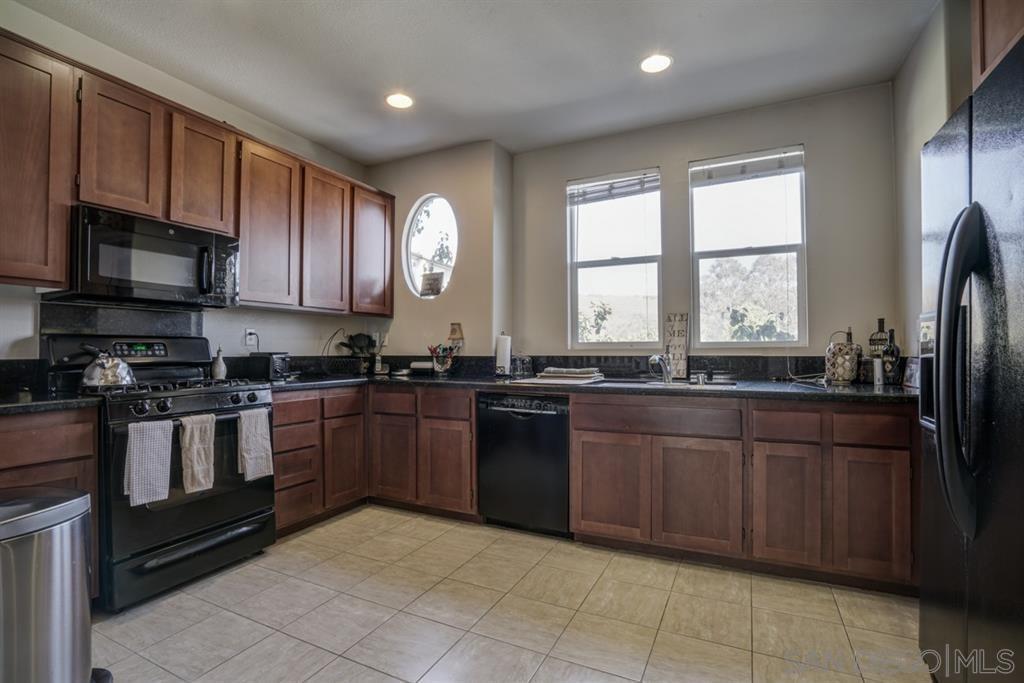 Primary Photo - 1386 Dandelion Way