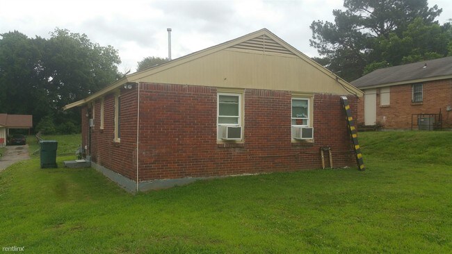 Building Photo - 3 br, 1 bath House - 383 Carbon Rd
