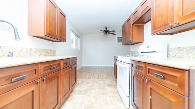 Foto del edificio - 9227 Heatherdale St
