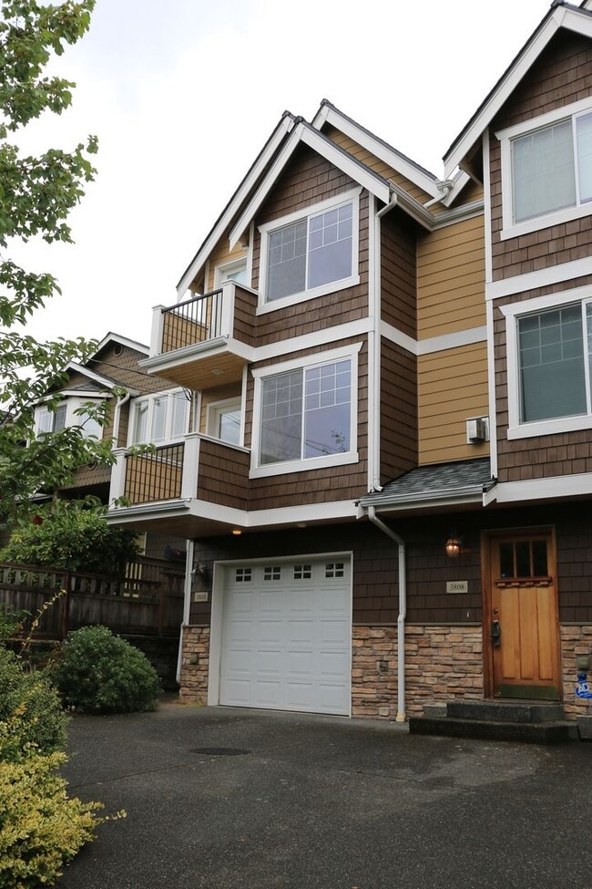 Building Photo - 3810 Ashworth Ave N