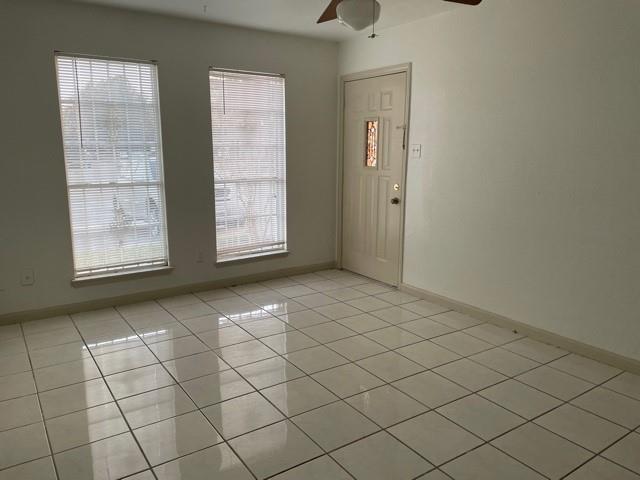 Building Photo - 15067 Woodforest Blvd