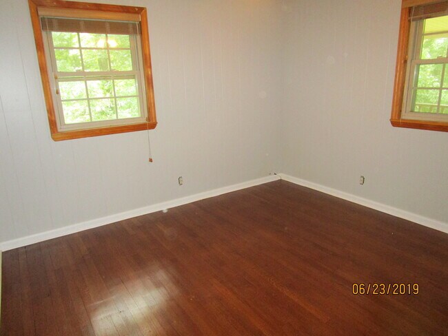 Dormitorio 2 - 4401 Byrd Ave