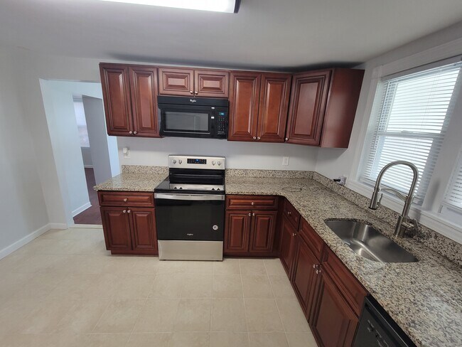 kitchen - 209 Bridge St
