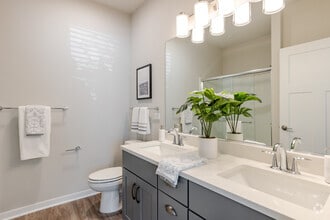 2BR, 2BA - 1,031SF - Primary Bathroom - Seasons at Hoffman Estates