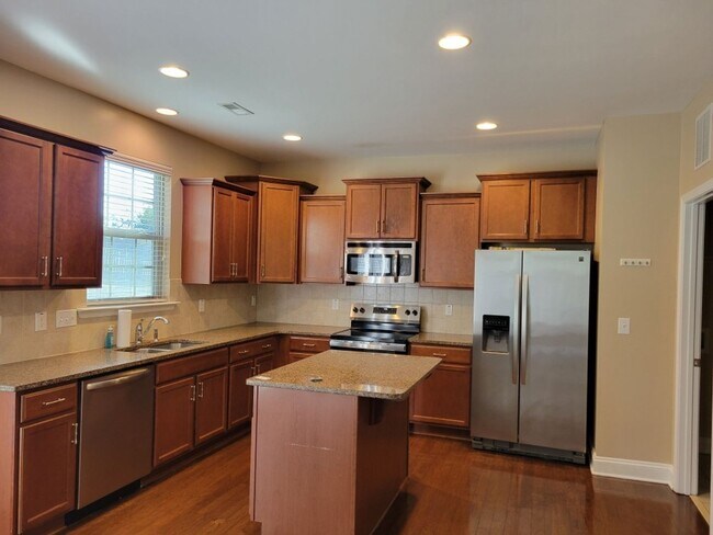 Foto del edificio - ~~~ Beautiful Home in Mebane ~~~