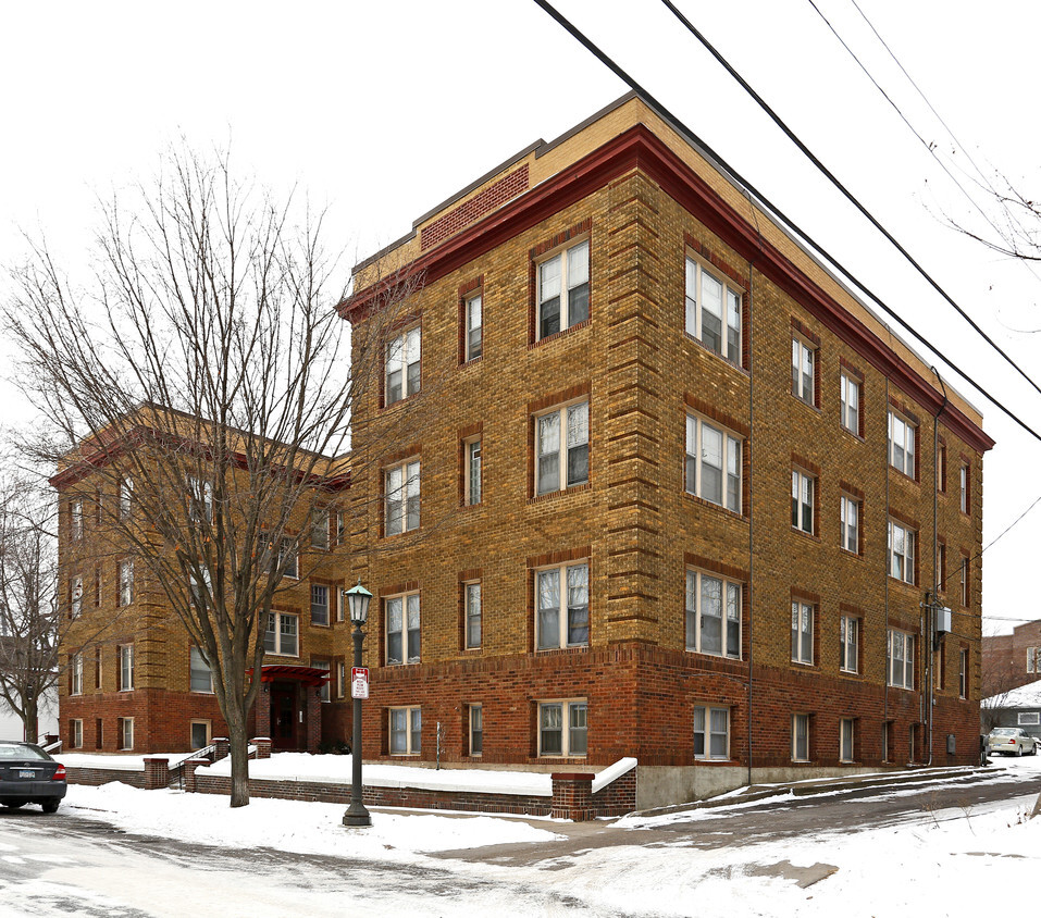 Foto del edificio - Chatsworth Court Apartments