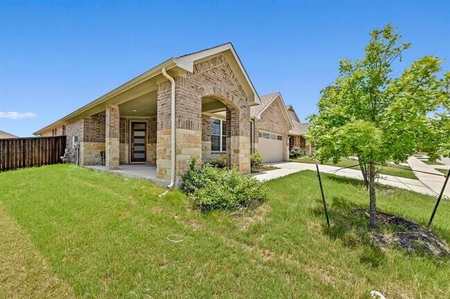 Building Photo - 2037 Wilsons Warbler Dr