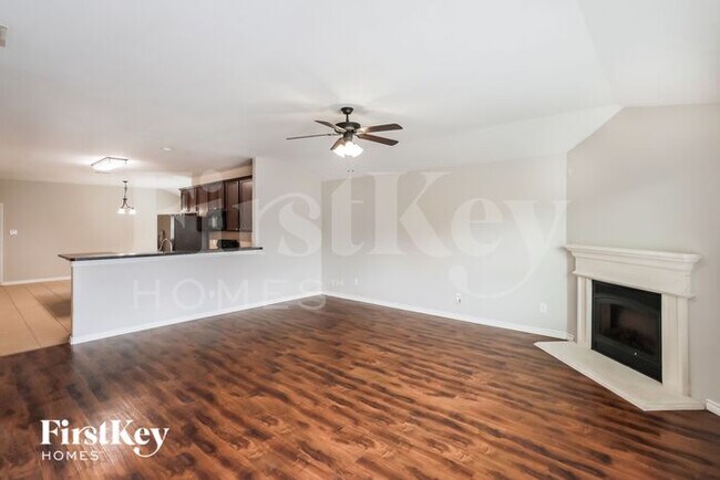 Foto del edificio - 1417 Villa Paloma Blvd