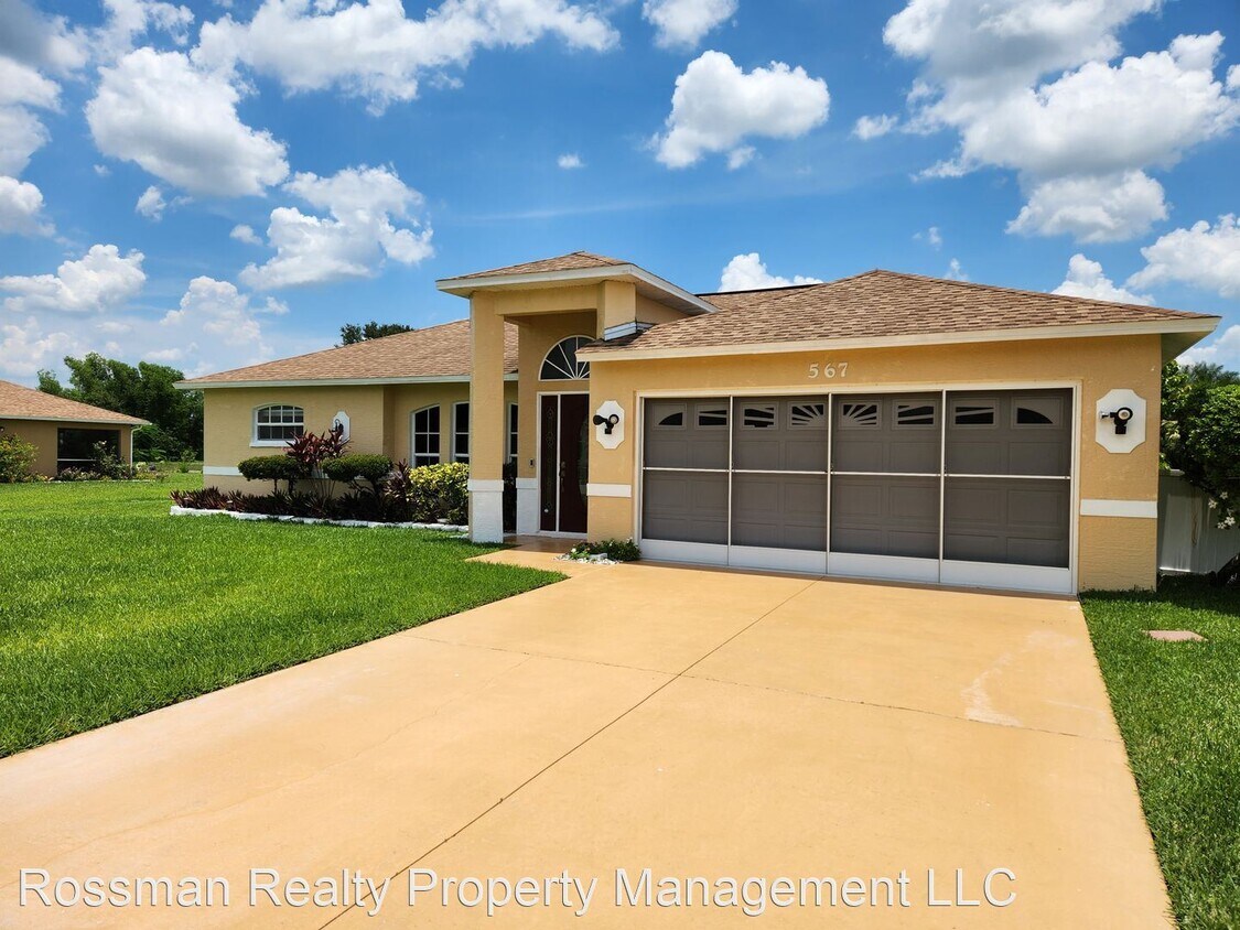 Foto principal - 3 br, 2 bath House - 567 CHarwood Ave S