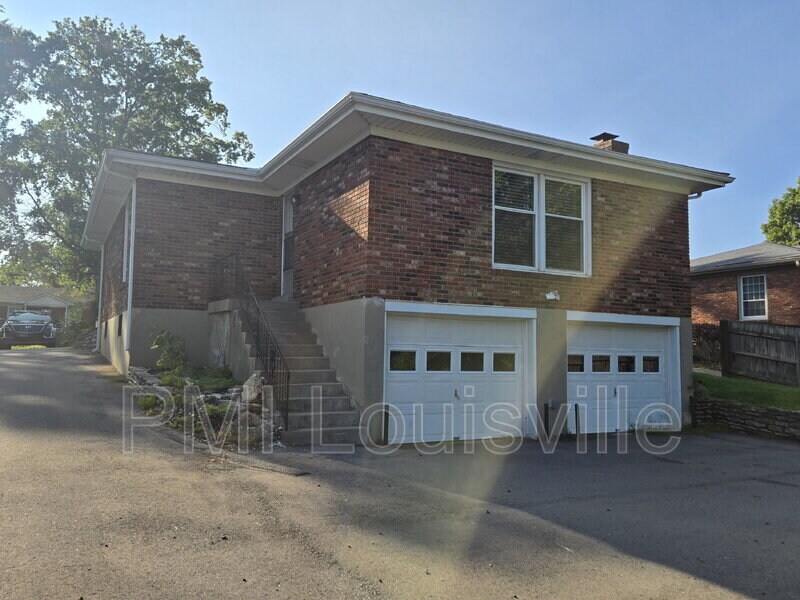 Foto principal - 9510 Gateway Dr