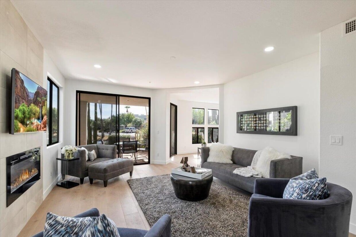 Foto principal - 7700 E Gainey Ranch Rd