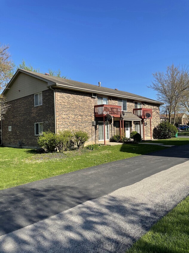 Primary Photo - 535 W 61st St