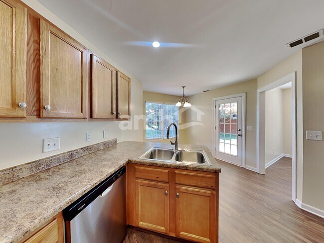 Foto del edificio - 1628 Antebellum Dr