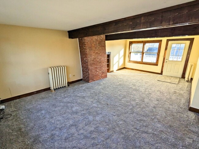 Building Photo - 10 Day Ave