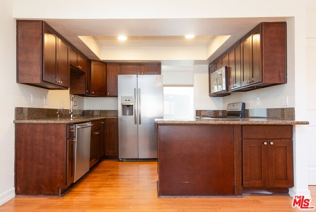 Foto del edificio - 2320 Clark Ln
