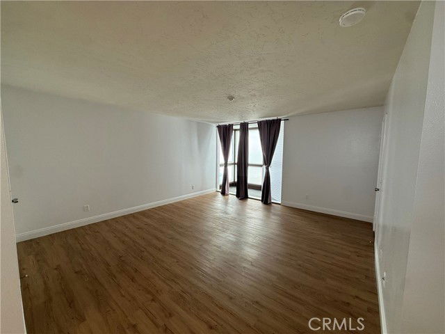 Foto del edificio - 575 Esplanade