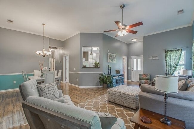 Building Photo - 108 Cross Cove Ct