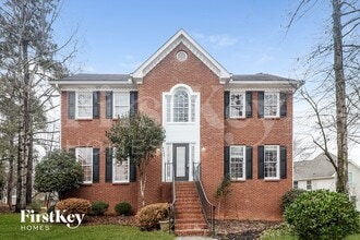 Building Photo - 2117 Gatwick Dr