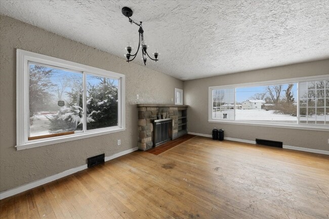 Photo - 2105 Lakeview Ave House