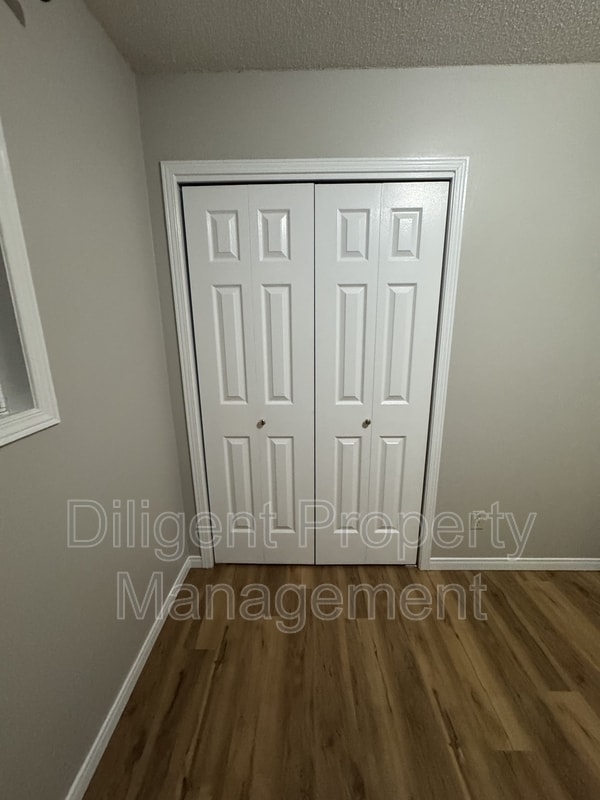 Building Photo - 641 Fortye Dr