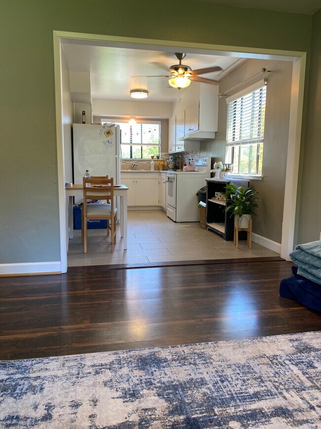 Foto del edificio - 510 Perry St