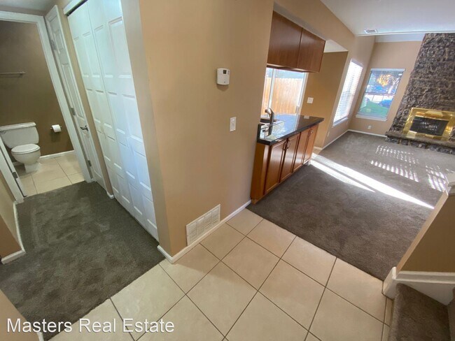 Building Photo - 2 br, 2 bath House - 13392 E Asbury Dr