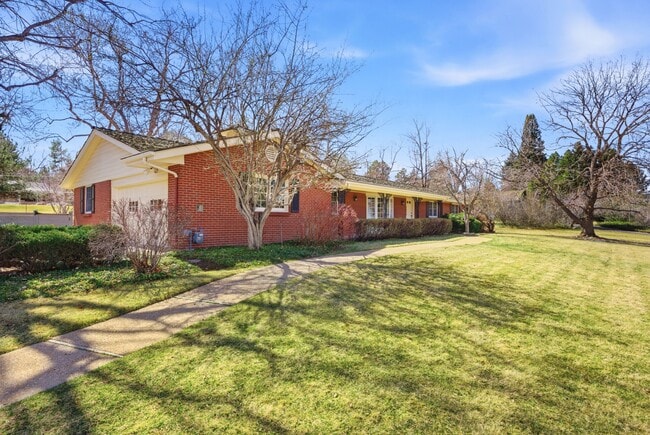 Photo - 2050 Cherryville Rd House