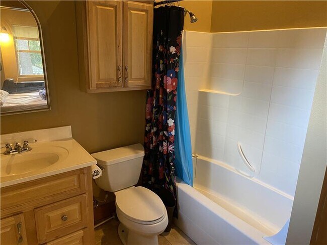 Foto del edificio - 10516 20th Ave NE