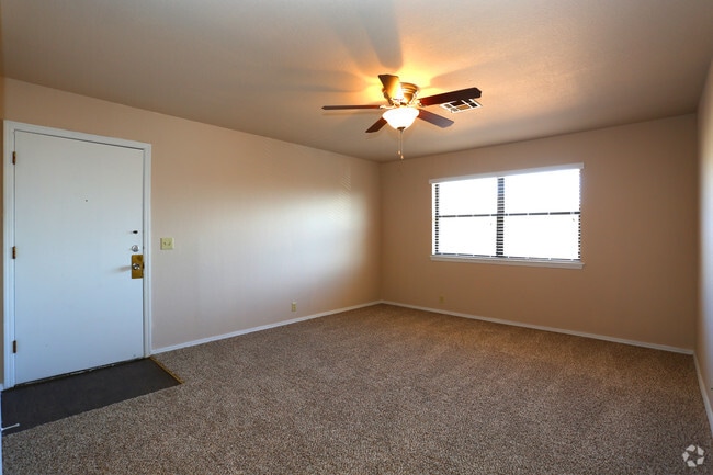 Living Room - The Parke at Central